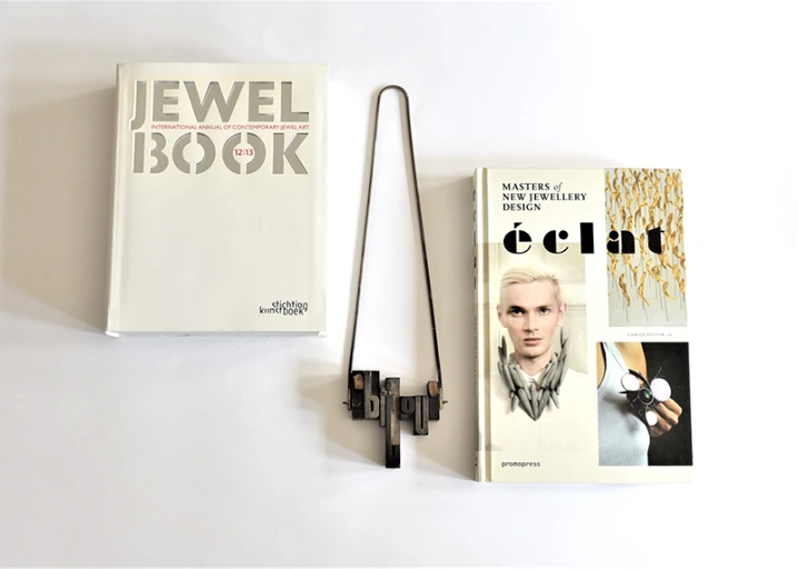 livres_bijoux-contemporains