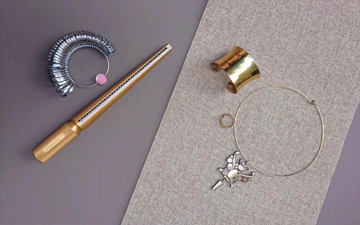 Les outils indispensables pour mesurer la taille de vos bijoux