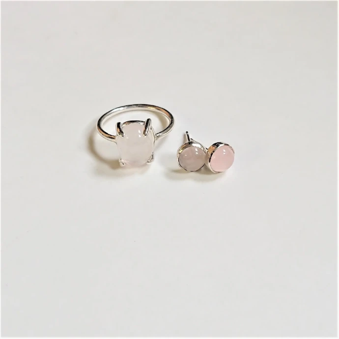 Parure boucles d'oreilles et bague serties